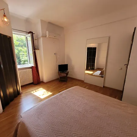 Anastasia Old 4 Daire Bükreş