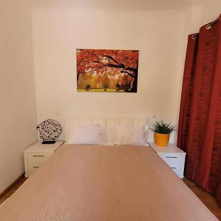 Anastasia Old 4 Βουκουρέστι