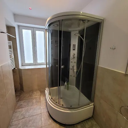 Anastasia Old 4 Bucarest